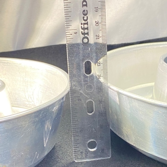 6 for$20♥️ vintage Jell-O molds or maybe you can bake in them - Picture 2 of 4